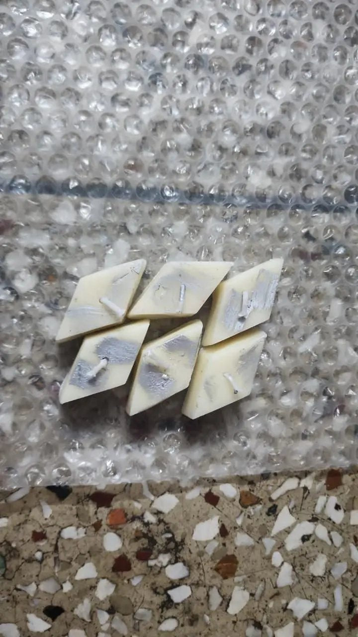 Kaju Katli Candle Pack of 6 9ttgn1-6x