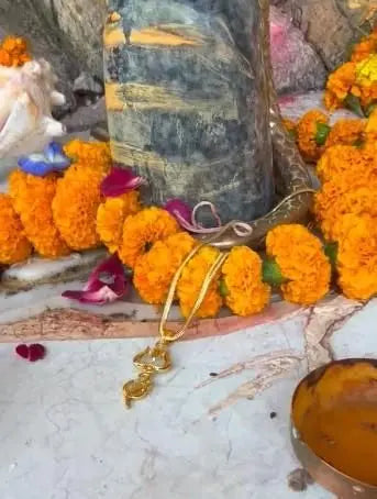 Gold Plated Trishul Pendant With Chain 9ttgn1-6x